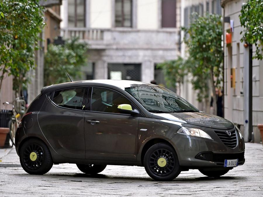  Lancia Ypsilon Elefantino 2014 года  (фото 2 из 14)